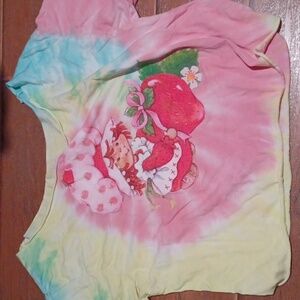 Strawberry shortcake cropped t-shirt